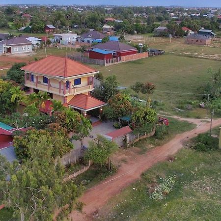 Homestay Villa Dani シェムリアップ エクステリア 写真