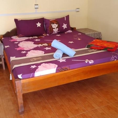 Homestay Villa Dani シェムリアップ エクステリア 写真