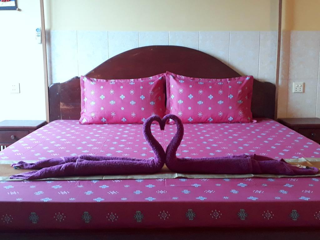 Homestay Villa Dani シェムリアップ エクステリア 写真
