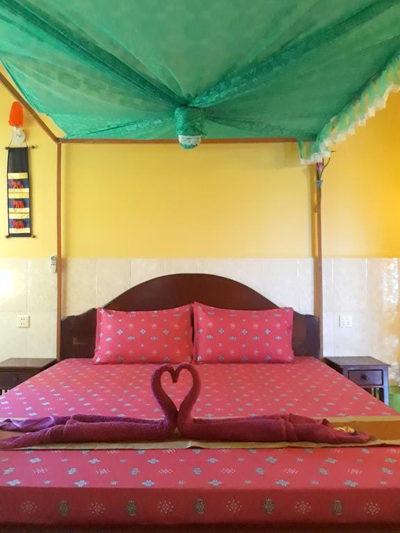 Homestay Villa Dani シェムリアップ エクステリア 写真